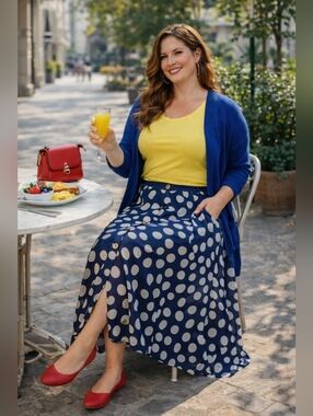 EUC Truly 4 You Polka Dot Blue Skirt Size Medium